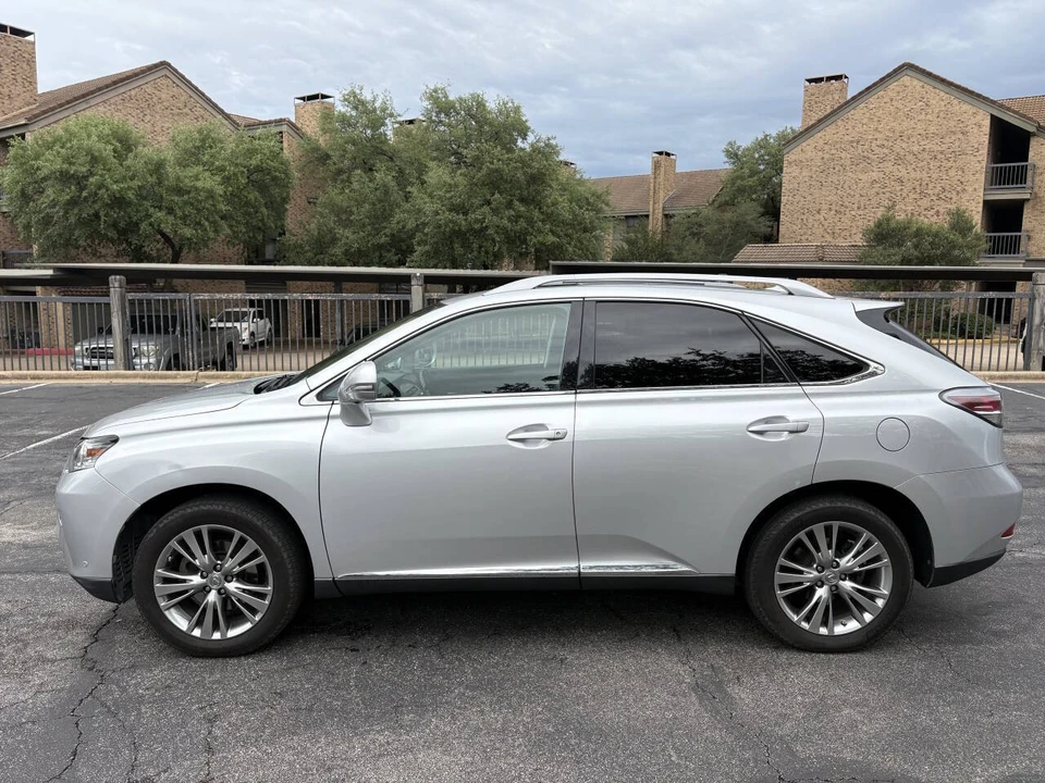 2013 Lexus RX 3rd Gen - Image 7 of 17