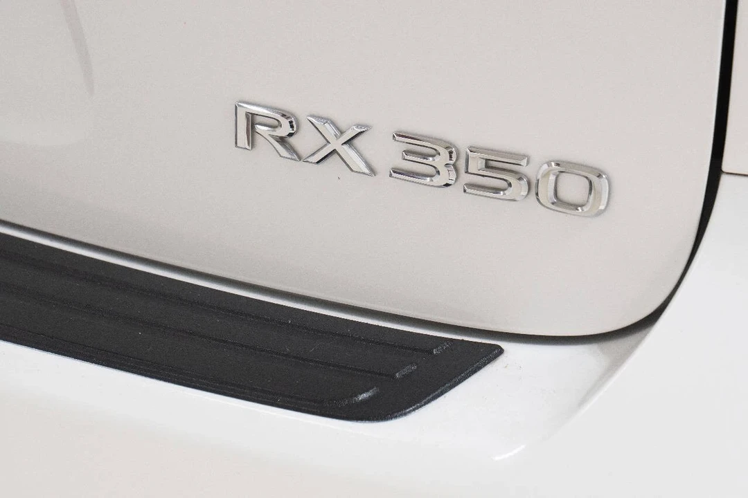 2013 Lexus RX 3rd Gen - Image 15 of 21