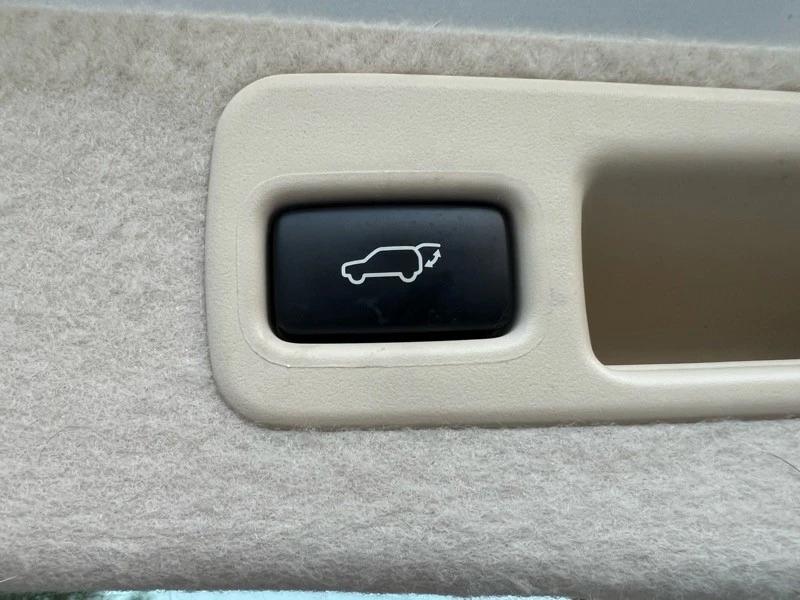 2013 Lexus RX 3rd Gen - Image 19 of 21