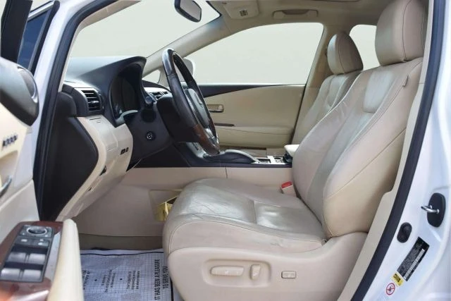 2013 Lexus RX 3rd Gen - Image 19 of 21