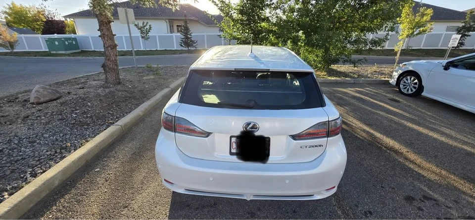 2013 Lexus CT - Image 19 of 19
