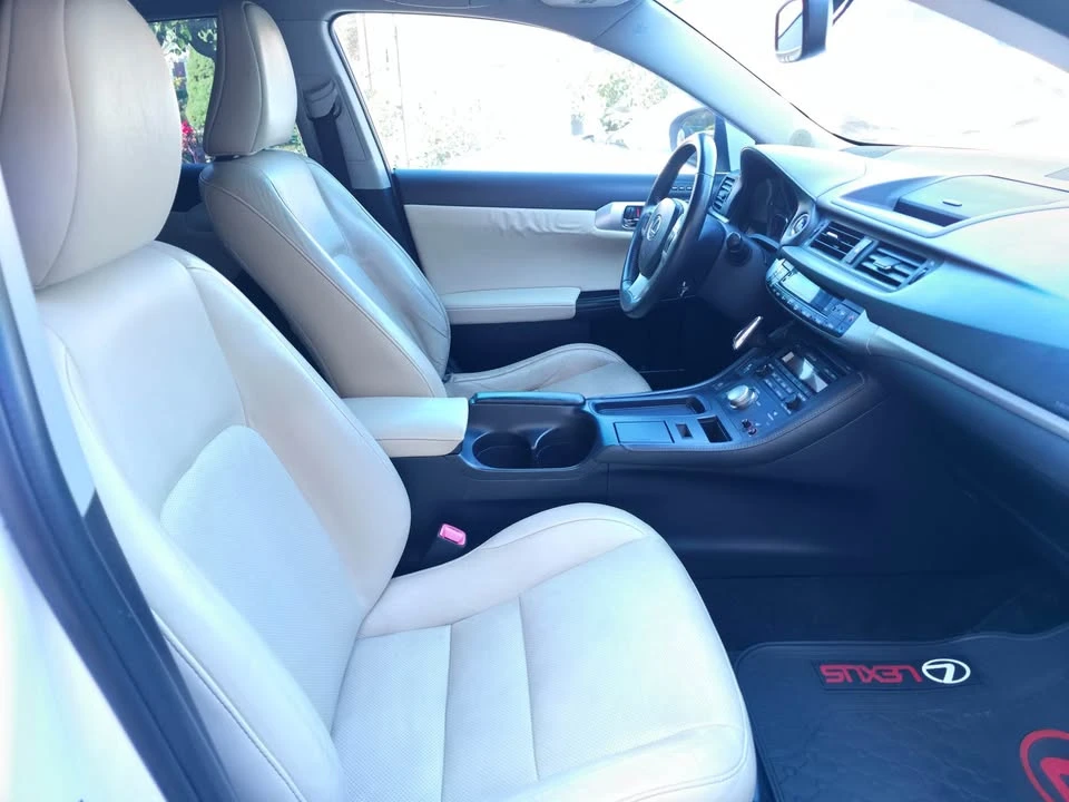2013 Lexus CT - Image 5 of 7