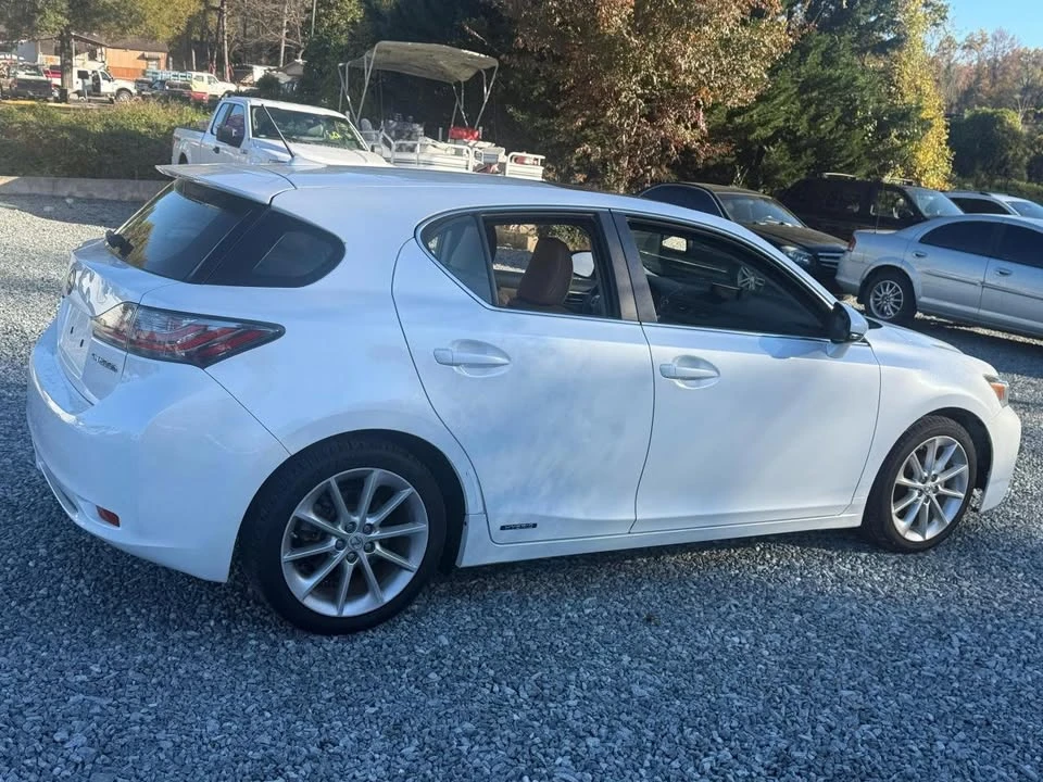2013 Lexus CT - Image 3 of 8