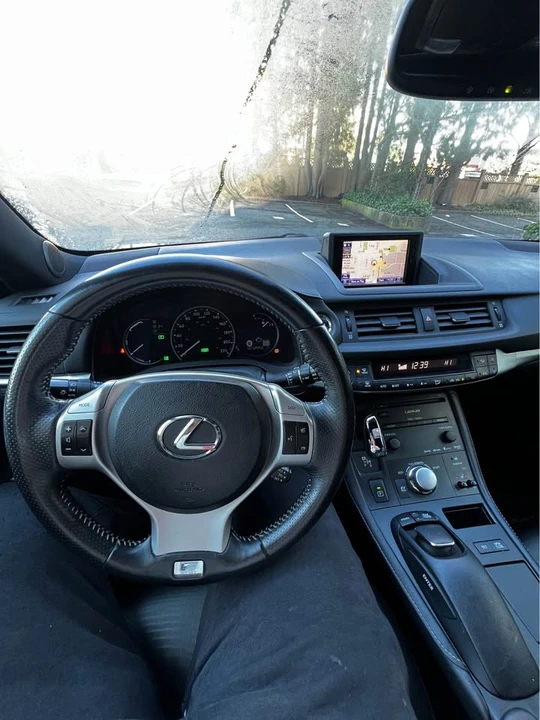 2013 Lexus CT - Image 4 of 13