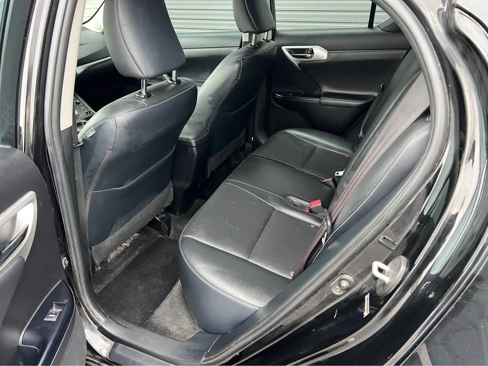 2013 Lexus CT - Image 7 of 12