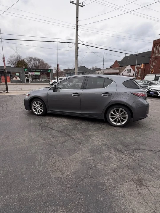 2013 Lexus CT - Image 3 of 20