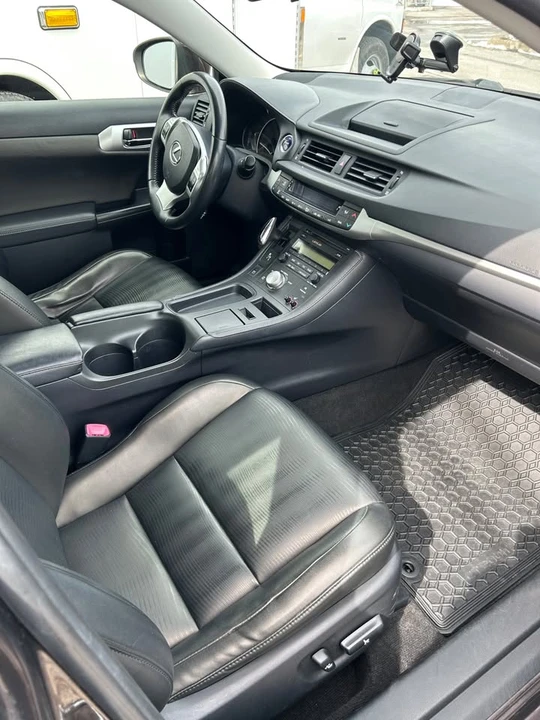 2013 Lexus CT - Image 12 of 12