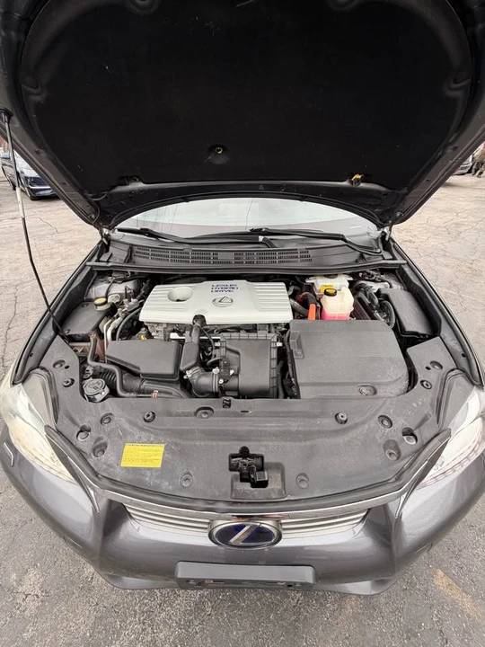 2013 Lexus CT - Image 14 of 20