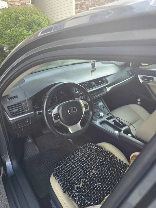 2013 Lexus CT - Image 14 of 19