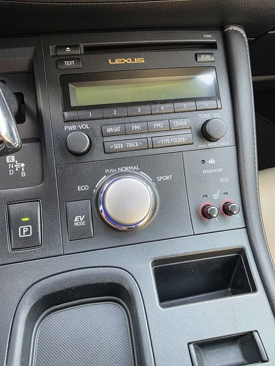 2013 Lexus CT - Image 19 of 19
