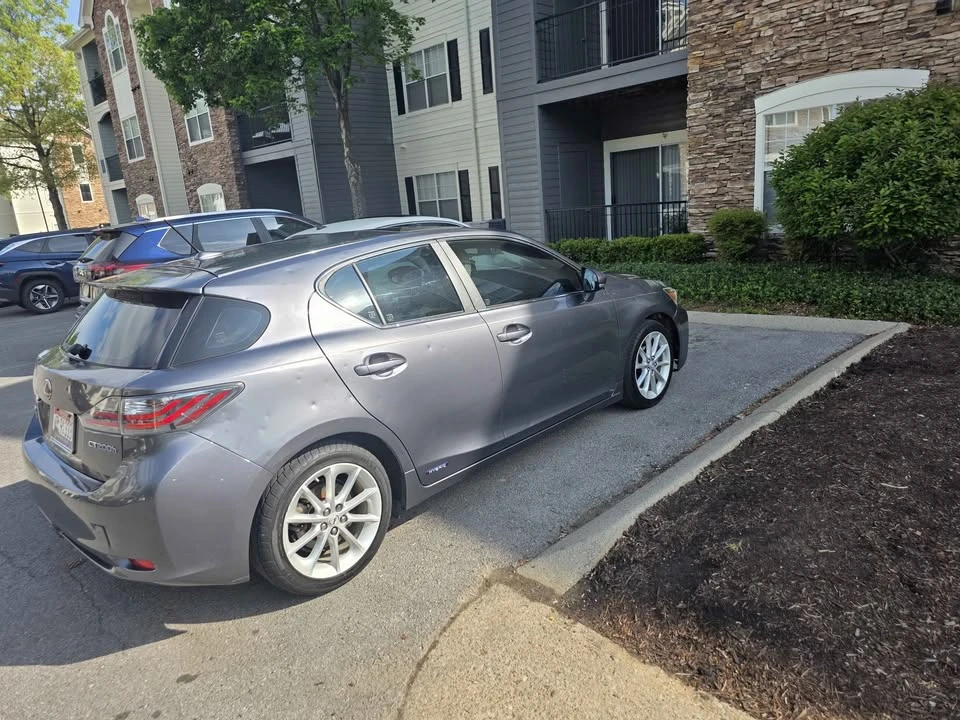 2013 Lexus CT - Image 13 of 19