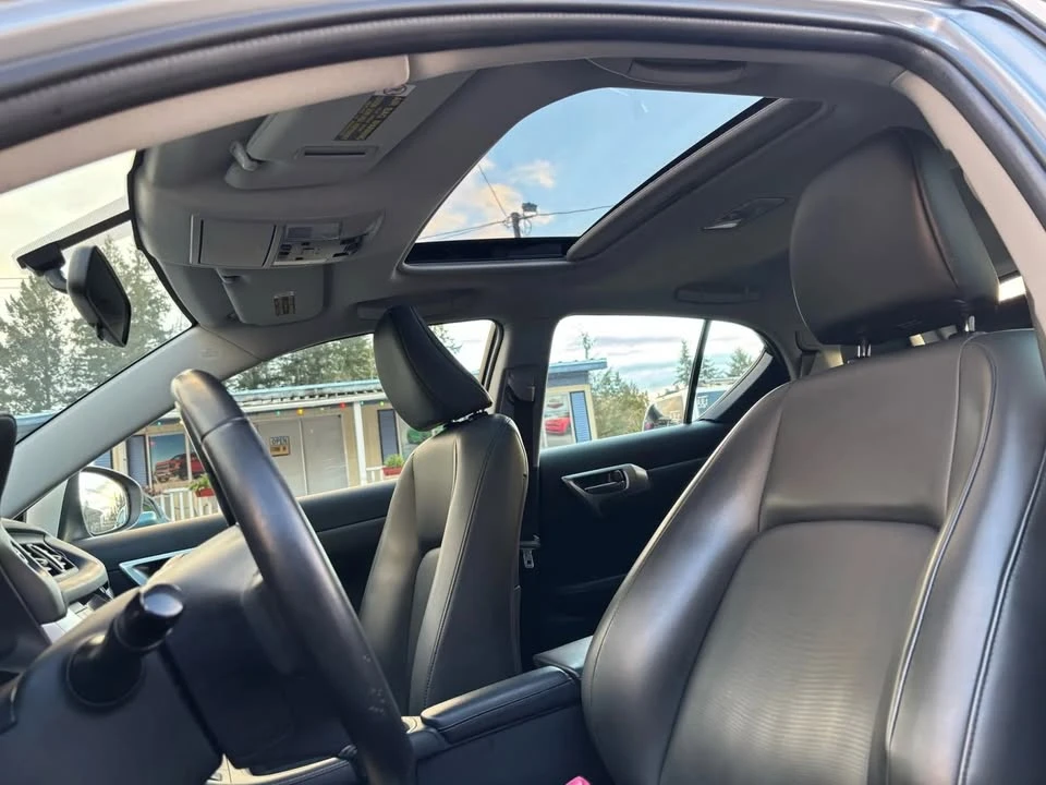 2013 Lexus CT - Image 19 of 20