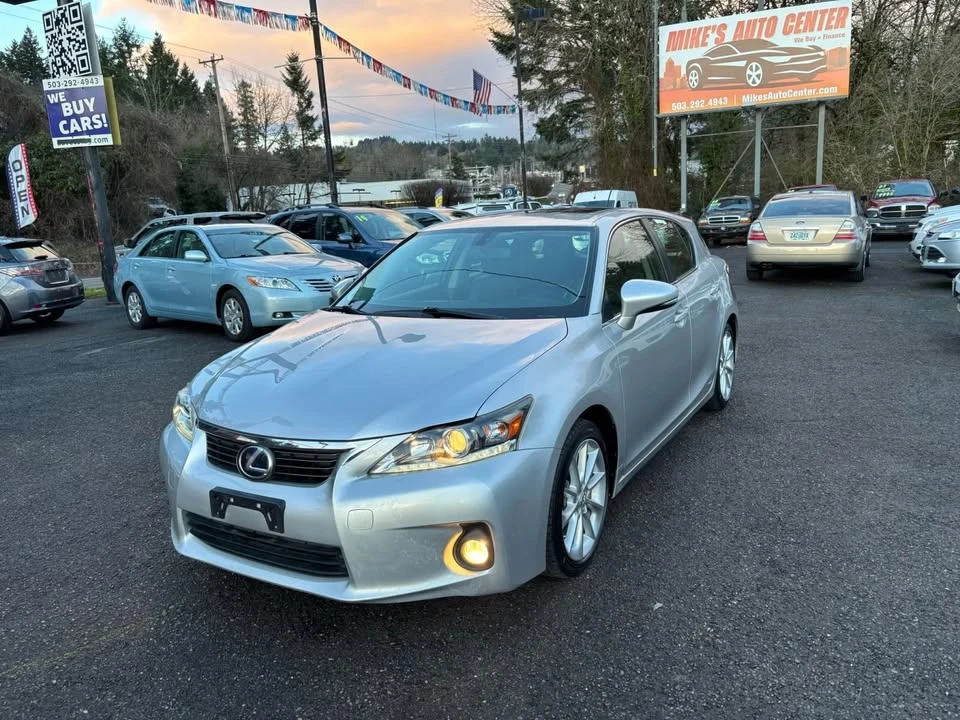 2013 Lexus CT - Image 10 of 20