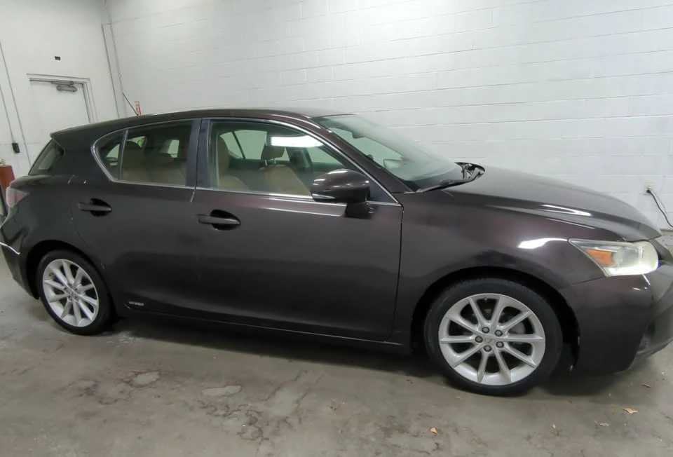 2013 Lexus CT - Image 2 of 7