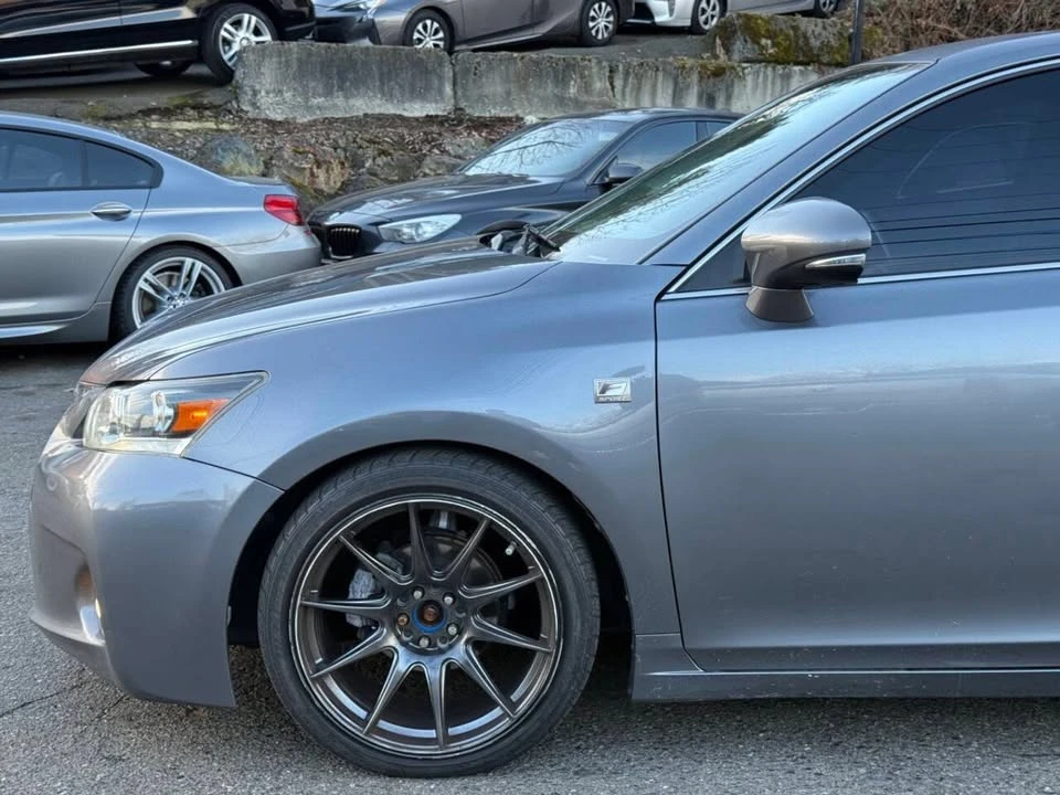 2013 Lexus CT - Image 10 of 20