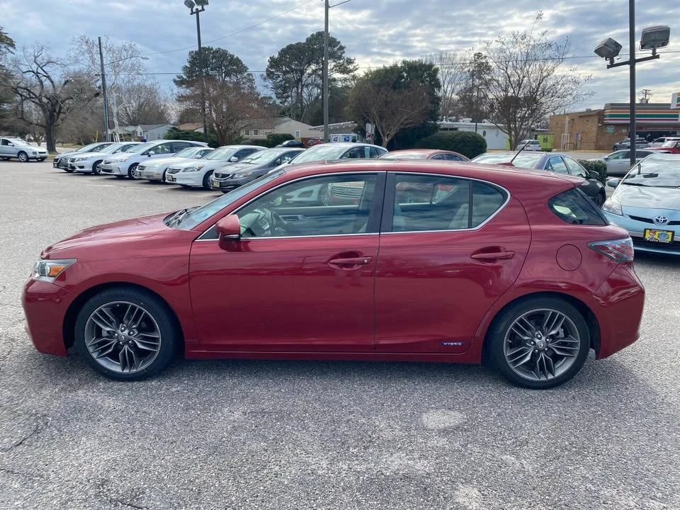 2013 Lexus CT - Image 2 of 19