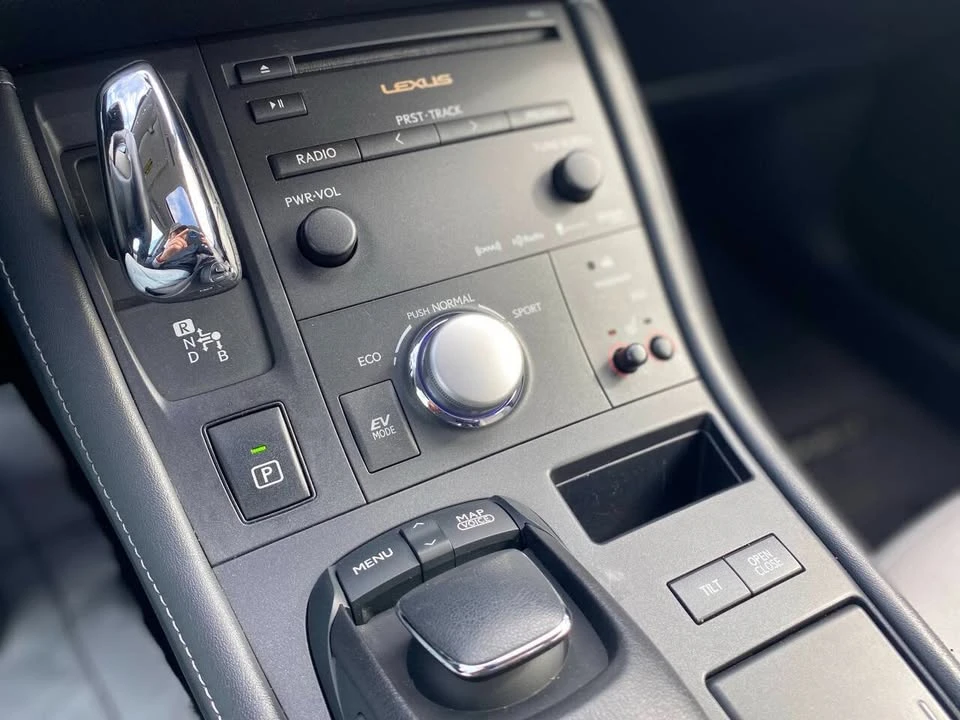 2013 Lexus CT - Image 18 of 19
