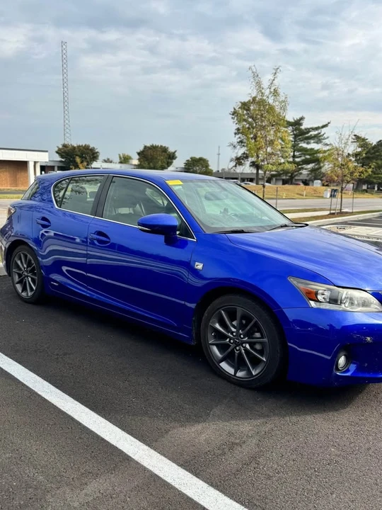 2013 Lexus CT - Image 2 of 8