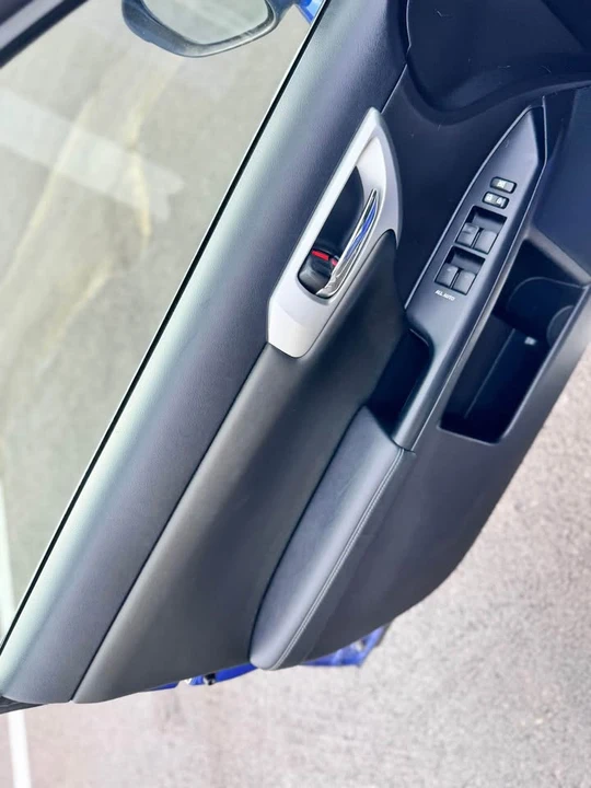 2013 Lexus CT - Image 5 of 8