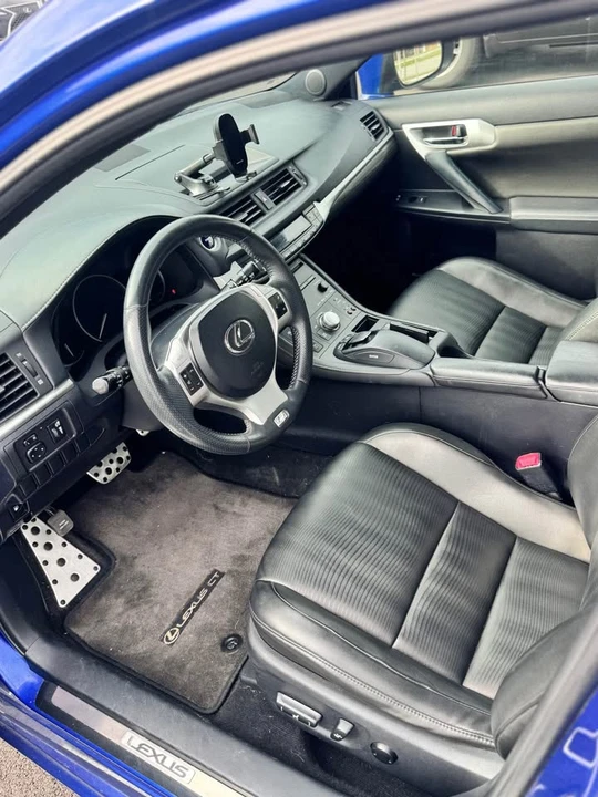 2013 Lexus CT - Image 4 of 8