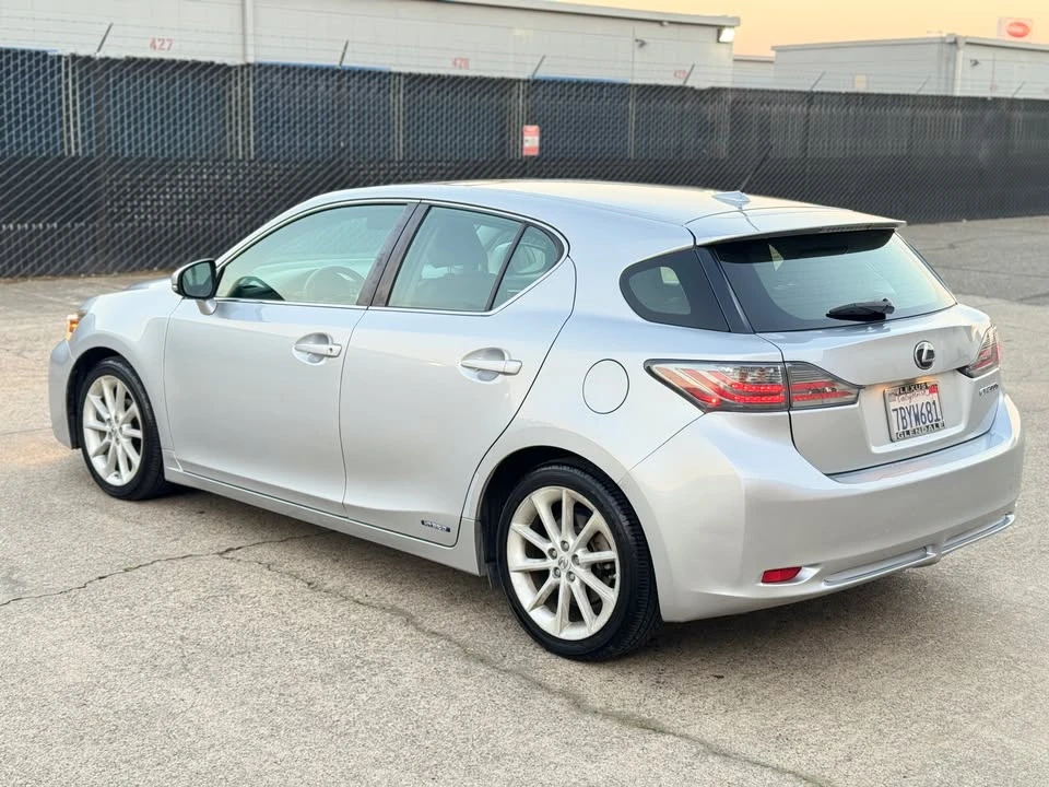 2013 Lexus CT - Image 8 of 19
