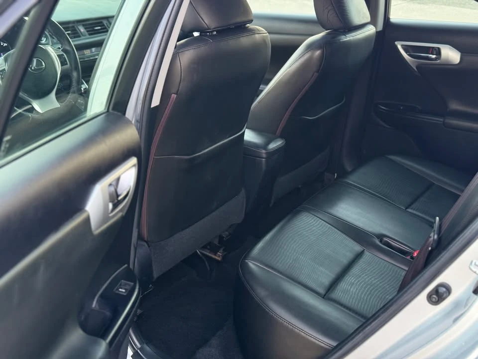 2013 Lexus CT - Image 13 of 19