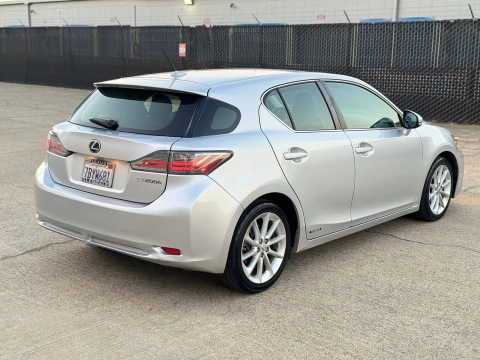 2013 Lexus CT - Image 6 of 19