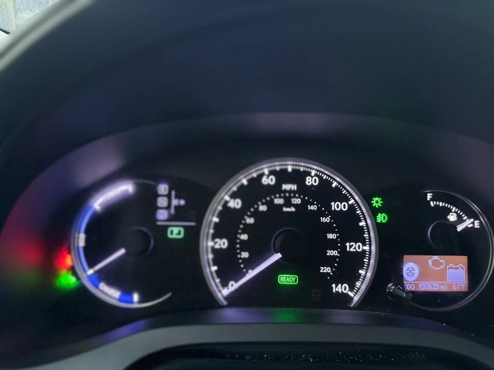 2013 Lexus CT - Image 17 of 19