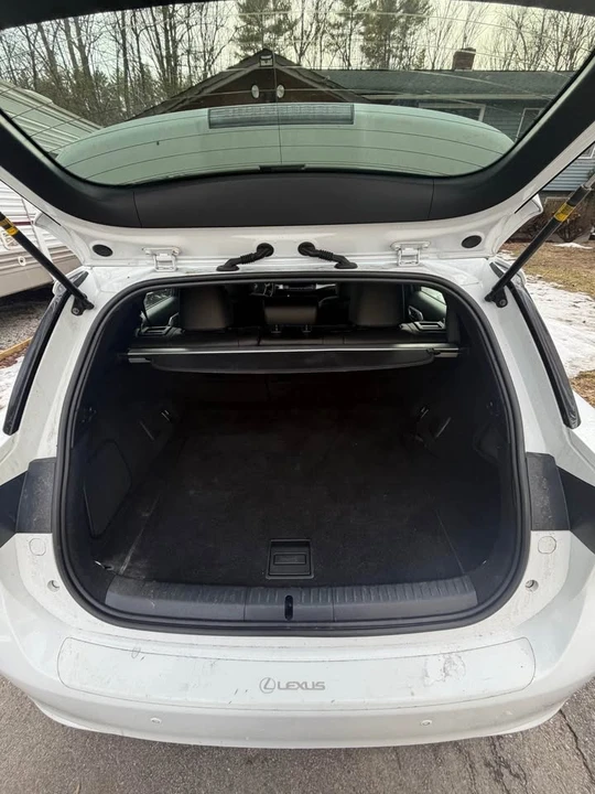 2013 Lexus CT - Image 9 of 10