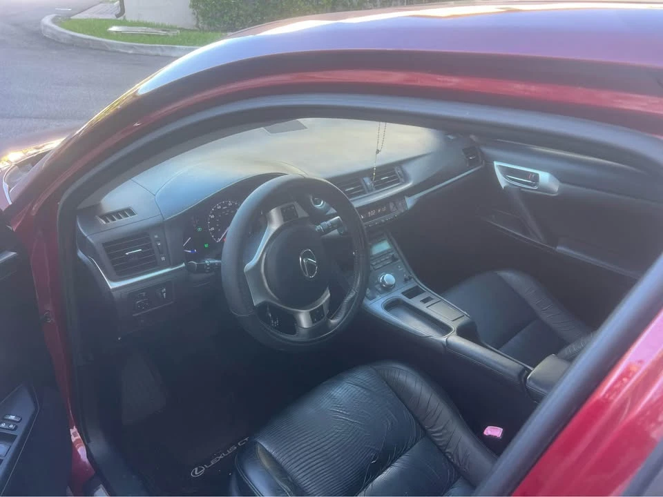 2013 Lexus CT - Image 8 of 8