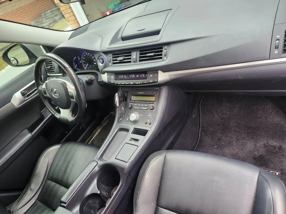 2013 Lexus CT - Image 12 of 20