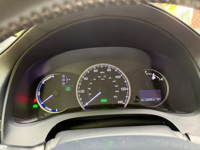 2013 Lexus CT - Image 18 of 20