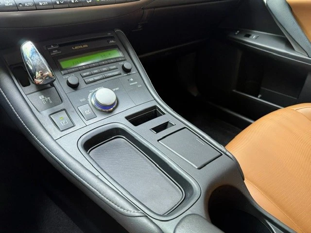 2013 Lexus CT - Image 13 of 20
