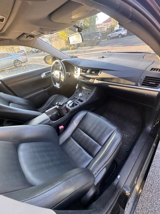 2013 Lexus CT - Image 6 of 9