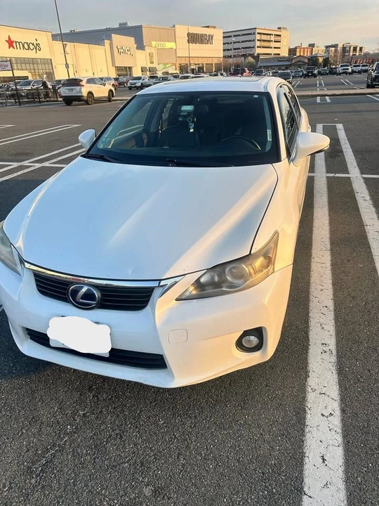 2013 Lexus CT - Image 8 of 17