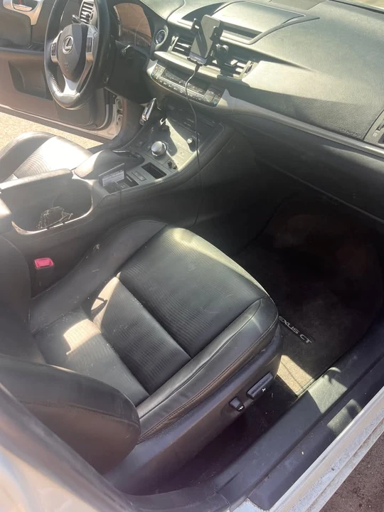 2013 Lexus CT - Image 6 of 11