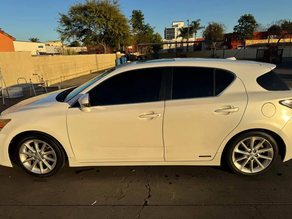 2013 Lexus CT - Image 6 of 6