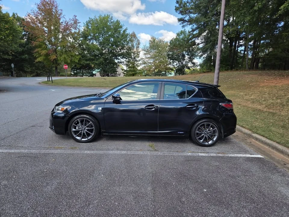 2013 Lexus CT - Image 2 of 20