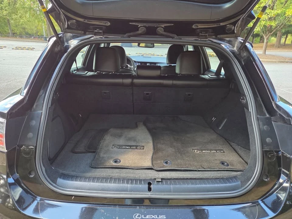 2013 Lexus CT - Image 8 of 20