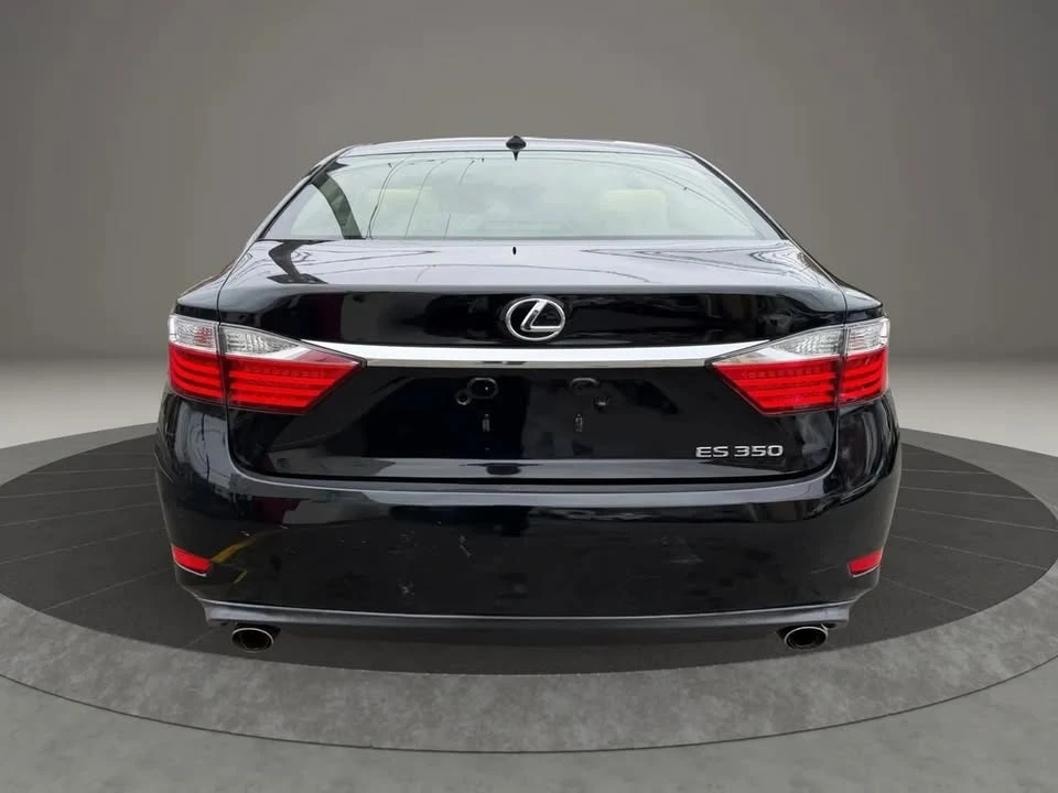 2013 Lexus ES 6th Gen - Image 6 of 18