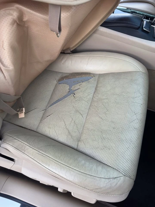 2013 Lexus ES 6th Gen - Image 11 of 14