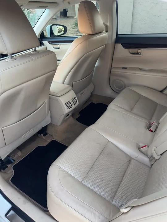 2013 Lexus ES 6th Gen - Image 13 of 14