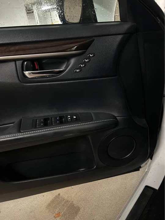 2013 Lexus ES 6th Gen - Image 10 of 10