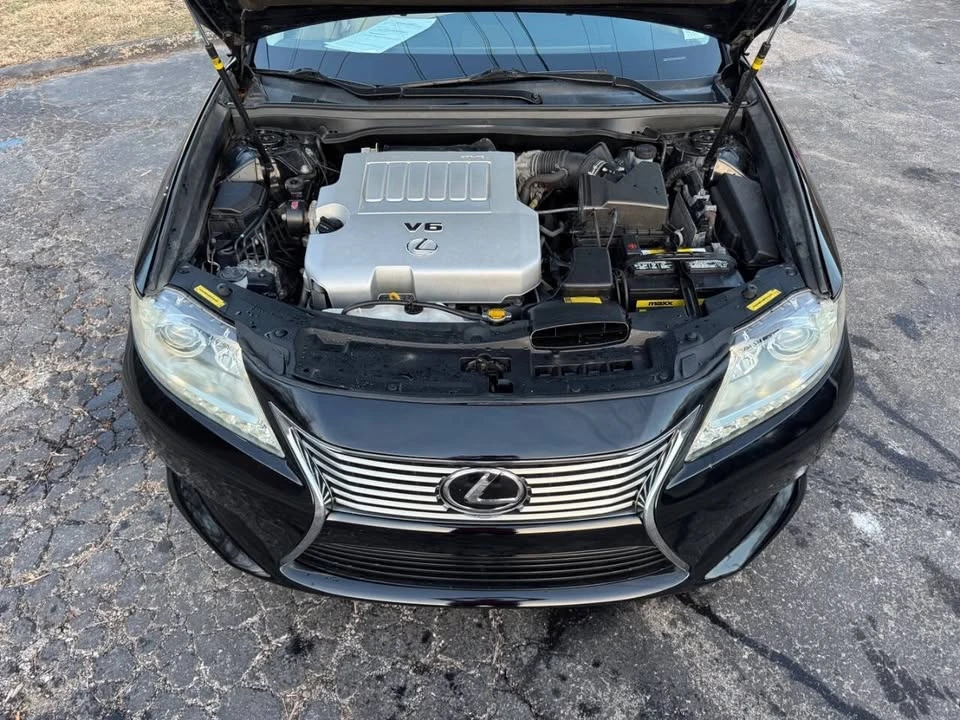2013 Lexus ES 6th Gen - Image 16 of 19
