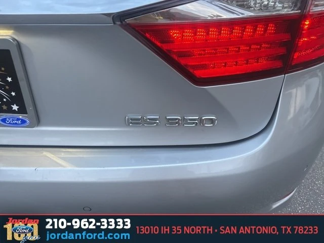 2013 Lexus ES 6th Gen - Image 6 of 20