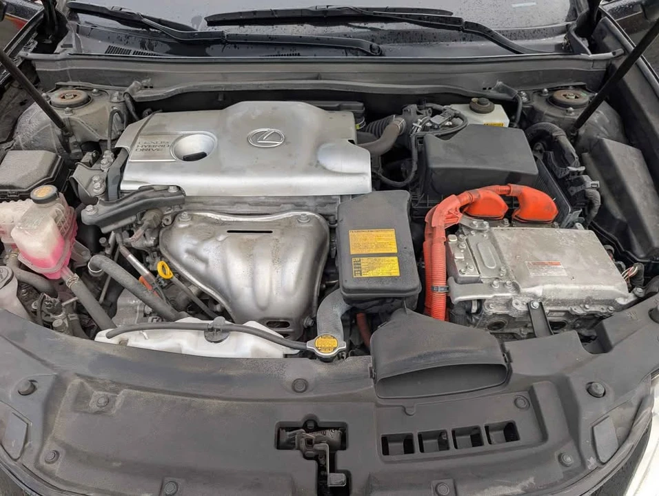 2013 Lexus ES 6th Gen - Image 18 of 19