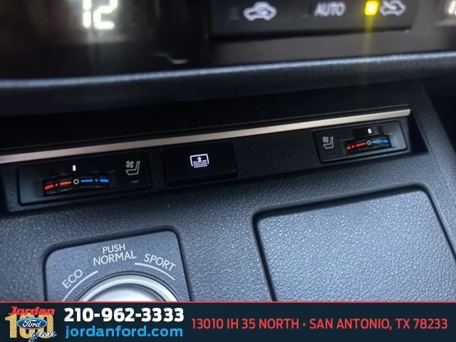 2013 Lexus ES 6th Gen - Image 16 of 20