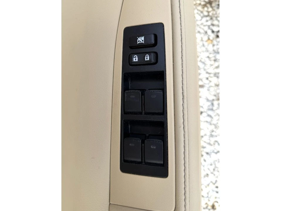 2013 Lexus ES 6th Gen - Image 13 of 15