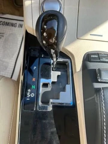 2013 Lexus ES 6th Gen - Image 18 of 20