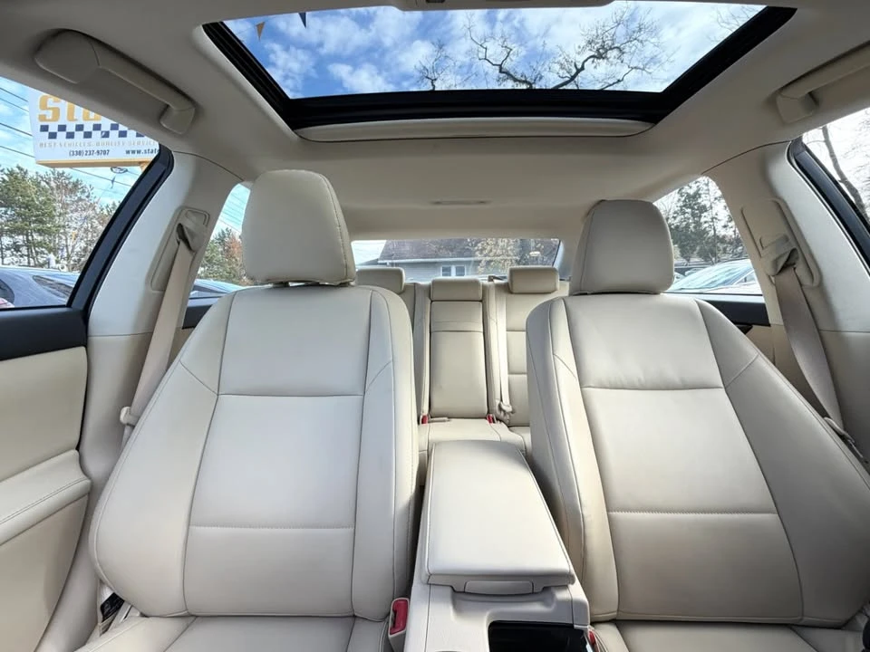 2013 Lexus ES 6th Gen - Image 19 of 19